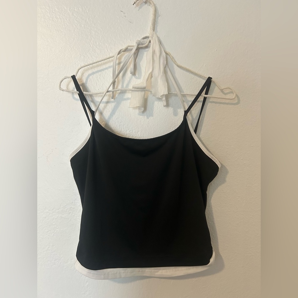 Amazon Black and White Women's Tank Top